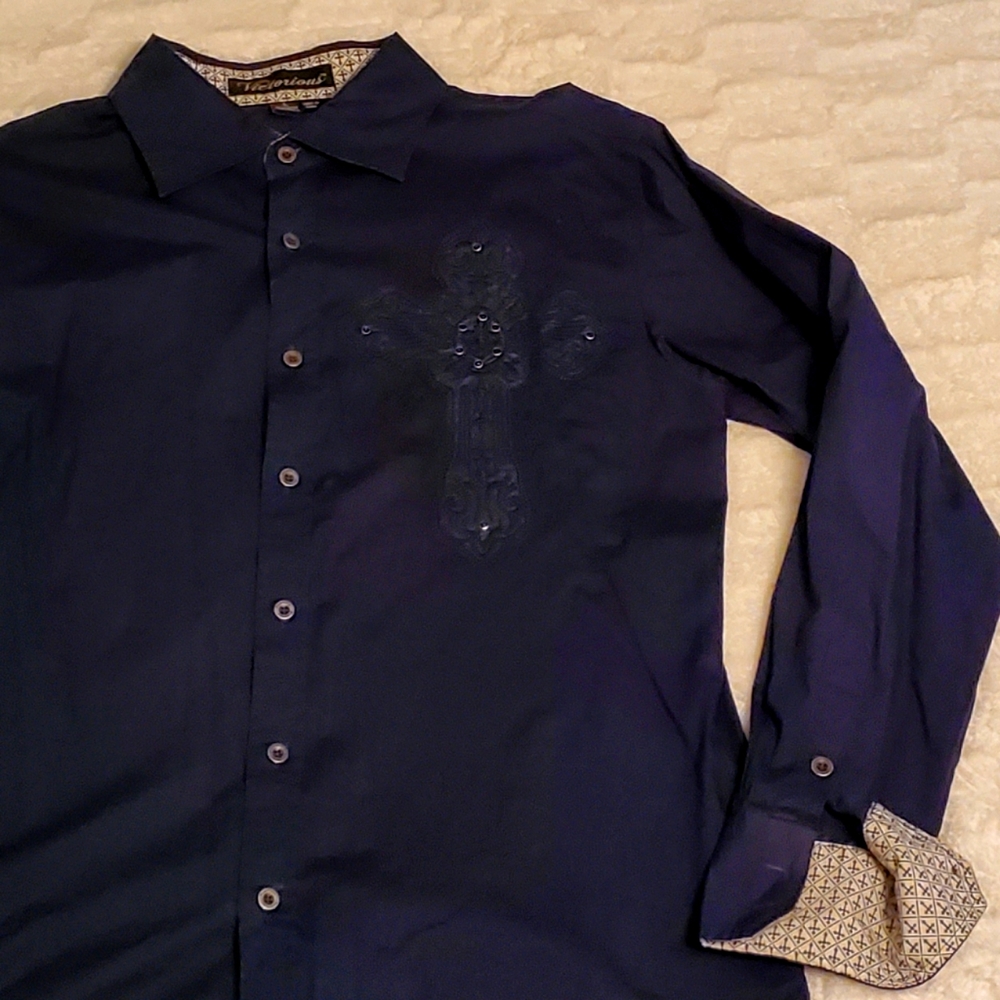 Victorious Men's Deep Blue Embellished Button Down Sz L